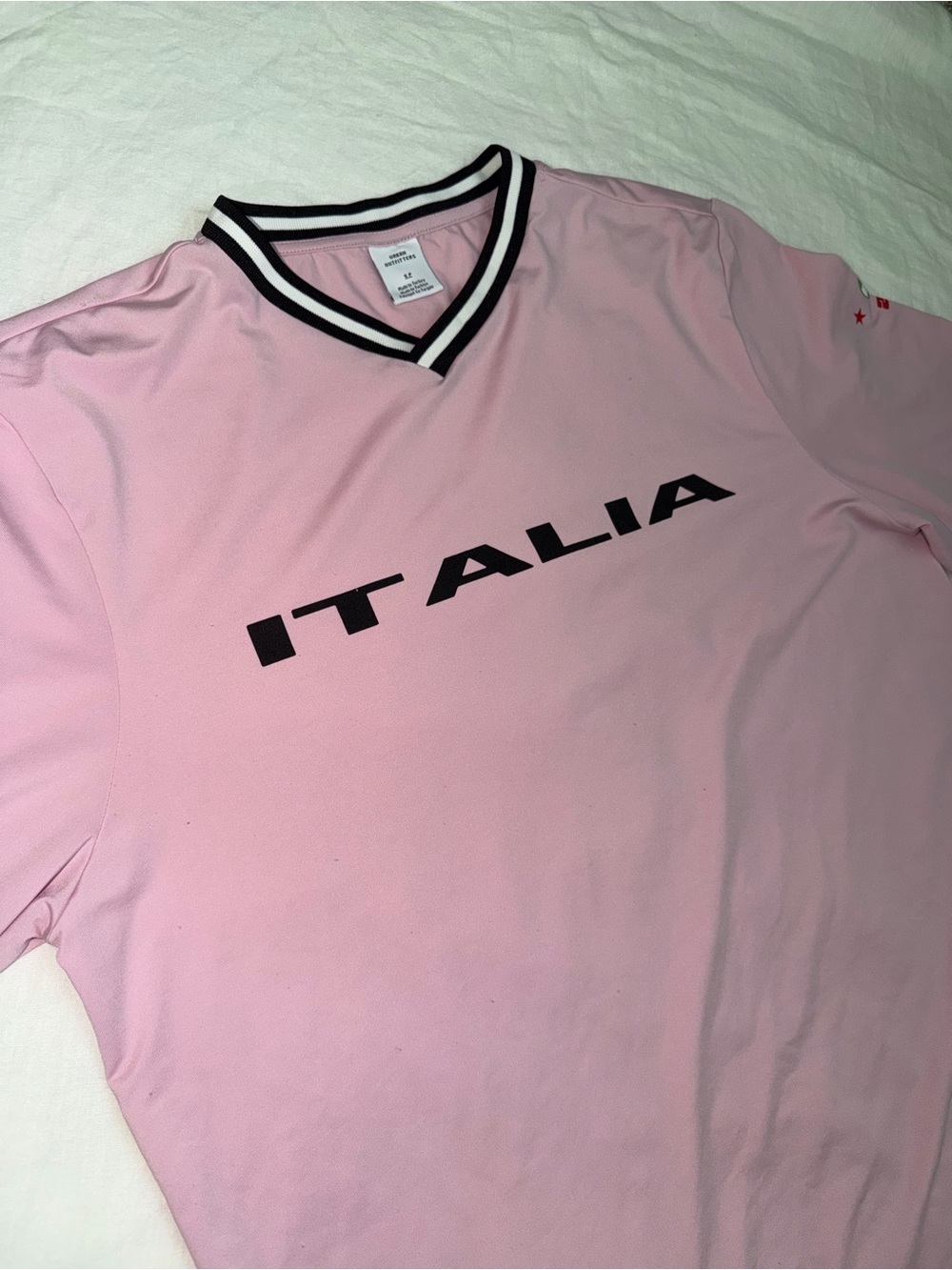 Urban Outfitters Pink V-Neck 'ITALIA' Jersey